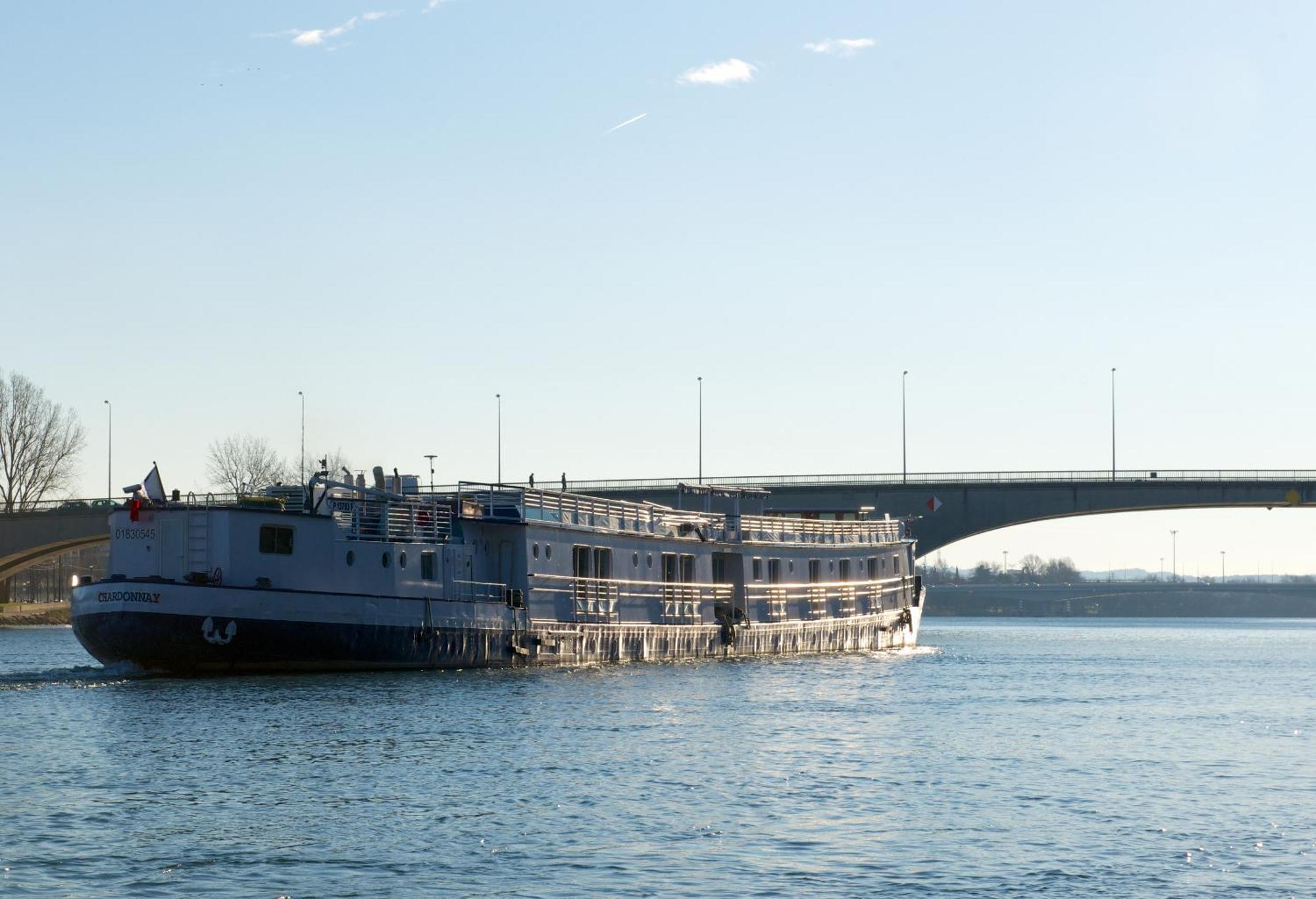 Bateau Hotel A Quai Le Chardonnay Avignon Exterior photo